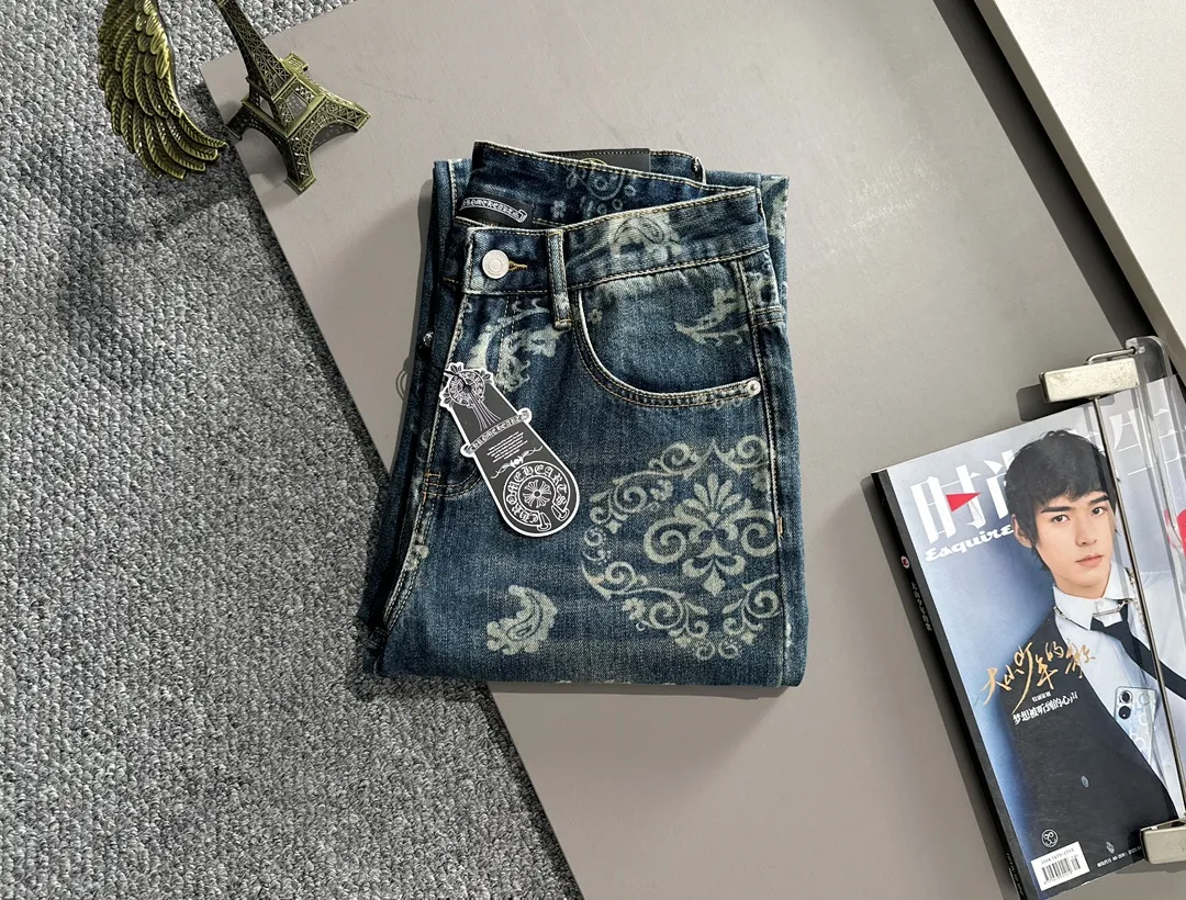 🅿️400 Croxin 2025 Four Seasons Loose Jeans and Straight Trousers, the trend in the trend! Many fashion bloggers control the upper body. The water is woven from imported Japanese Denim plain cotton denim fabric. It has three standards, is soft, delicate, comfortable and breathable. The color has a modern and fashionable vicissitudes. The upper body is versatile and fashionable! Light luxury, a must-have item for daily commuting! Code number: 28-40 (please state your height and weight when placing an order)